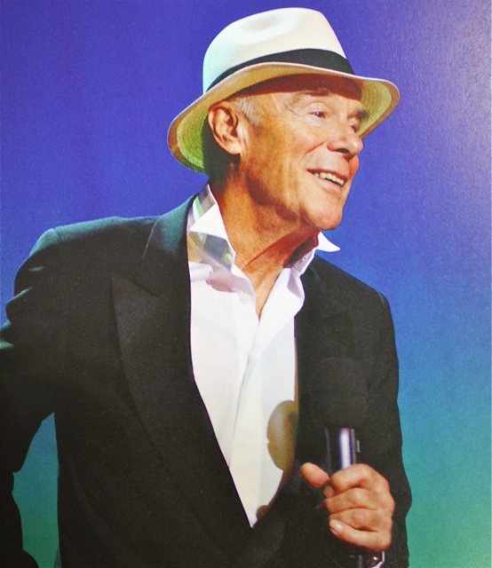 Michael Heltau Enterainer mit zeitloser Ausstrahlung. Foto: oh (Buchcover)