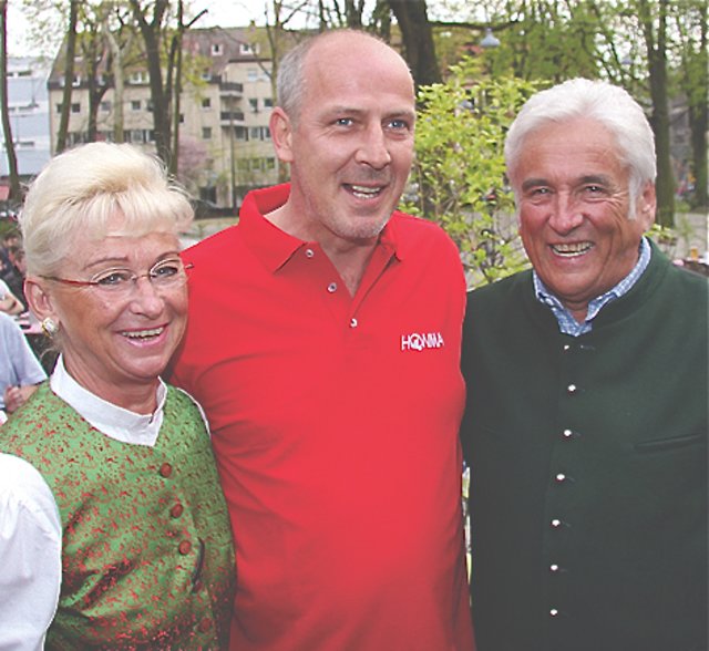 Mario Basler wurde von Frieda und Charly Krestel kulinarisch verwöhnt.