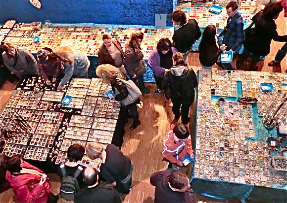 Die Messe Nürnberger Kunst- & Kreativ Markt alles rund um das Thema kreatives Gestalten, findet vom 19. bis 20. Januar, samstags von 14 bis 19 Uhr und sonntags von 11 bis 18 Uhr in der Meistersingerhalle im kleinen Saal mit Foyer statt. Nach dem großen Erfolg im Jahre 2012 wurde die Messe nun vom April in den Januar vorverlegt. Damit haben die Franken als erste die Gelegenheit, die neuesten Basteltrends, Mode, Stoffe und Neuheiten des Jahres 2013 kennenzulernen. Foto: oh