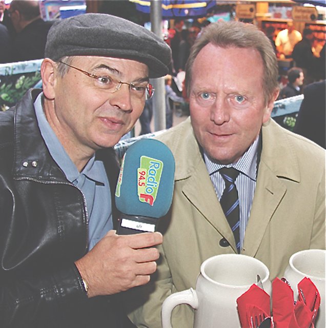 Günther Mossberger (l.) interviewt Anton Waffler fürs Funkhaus.