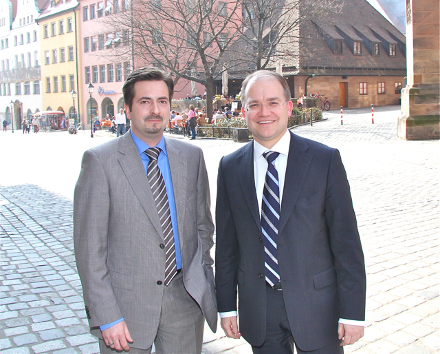 CSU-Fraktionschef Sebastian Brehm (r.) und Michael Kraus, Geschäftsführer der CSU-Stadtratsfraktion Nürnberg, haben sich für 2013 viel vorgenommen. Foto: John R. Braun