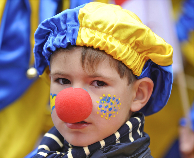 Kinderfaschingszug durch Nürnberg am Rosenmontag. Foto: dapd