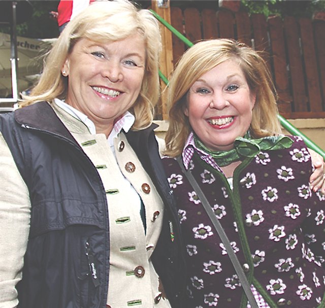 Angelika Balleis (l.) und Gerswid Herrmann, Gattin Innenminister.