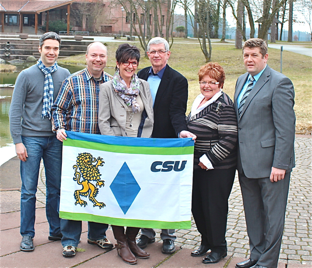 Der neue, erweiterte Vorstand: Richard Seidler, Harald Pohl, Sylvia Gogel, Prof. Dr. Bernd Schulze, Renate Brügmann und Wolfgang Hutflesz (v.l.n.r.). Nicht auf dem Foto ist Friedrich Wehner. Foto: oh