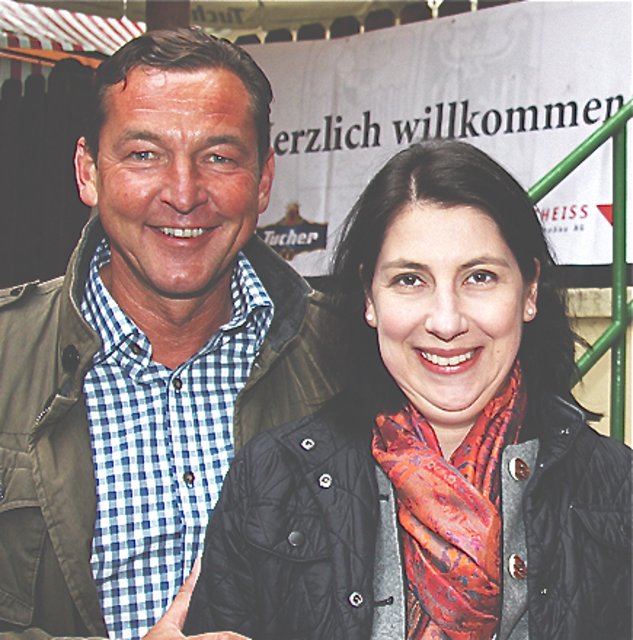 Werner Meier, Verkehrswachtvorsitzender, mit Katja Hessel.