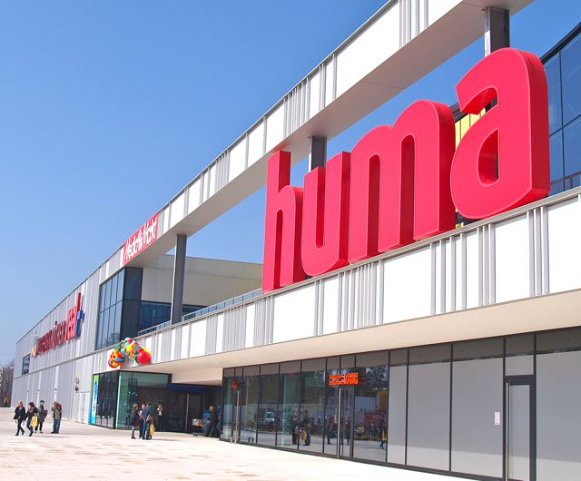Happy birthday!: Vor einem Jahr hat die neue huma ihre Eröffnung gefeiert. Archivfoto: tom