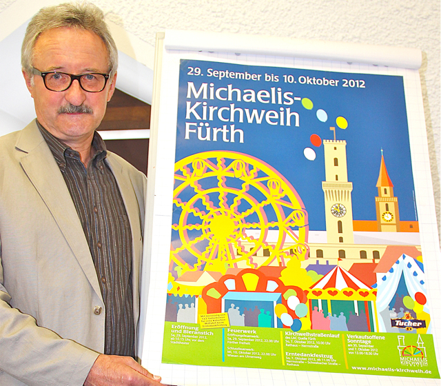 Sieger im Wettbewerb: Joachim Lämmrich präsentiert sein Kärwaplakat 2012. Foto: tom