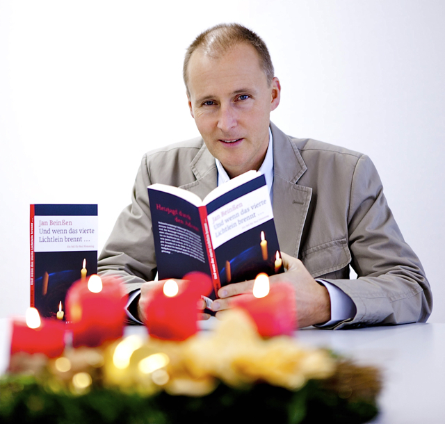 Jan Beinßen liest aus seinem neuesten Weihnachtskrimi. Foto: oh/Ralf Lang