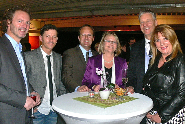 Gemeinsam sind wir noch stärker auf dem Bild v.l.n.r.: Mirko Helbig, Thomas Herzer, Gabi und Norbert Schleicher (Geck) sowie Hans Ziller und Gabriele Ziller. Foto: Pressebüro Beck