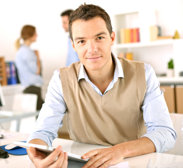 Wer einen interessanten Beruf zum Beispiel in der Büro-Verwaltung haben möchte, braucht neben einer guten Ausbildung auch überzeugende Unterlagen für die Bewerbung. Foto: fotolia.de