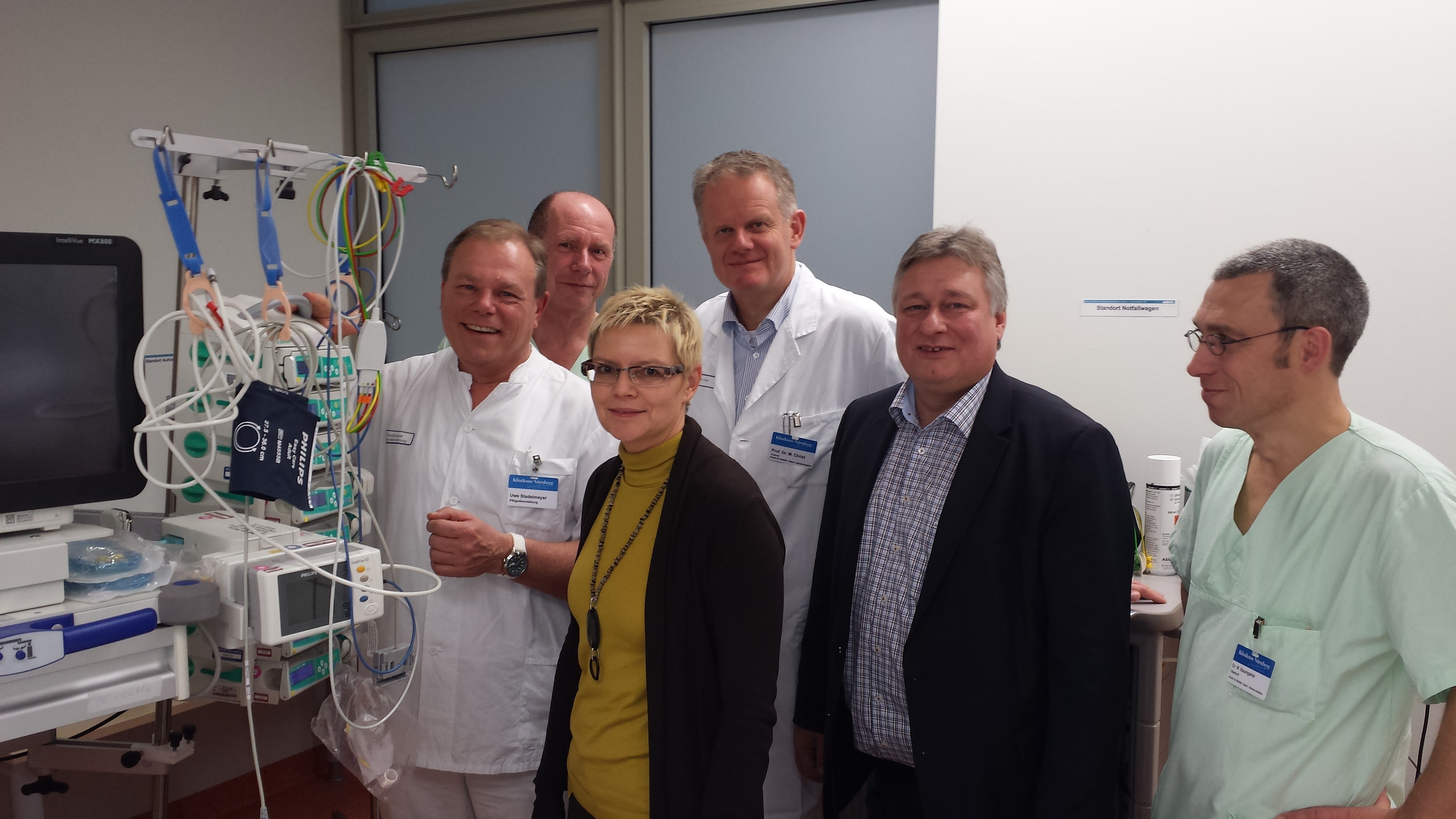 Uwe Stadelmeyer, Pflegedienstleitung, Klaus Eichenmüller, Stationsleitung, MdBSabine Dittmar, Prof. Dr. Michael Christ, MdB Martin Burkert und Oberarzt Matthias Baumgärtel (v.l.).