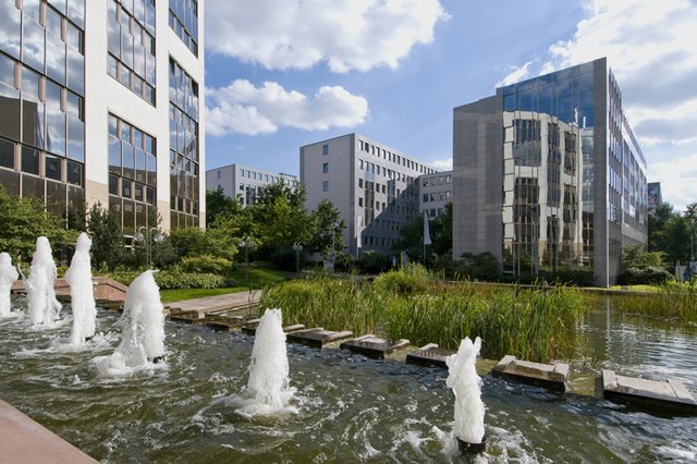 Am Südwestpark haben sich viele namhafte Zukunftsfirmen niedergelassen. Foto: oh