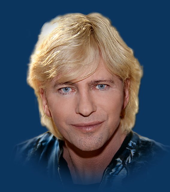 Mark Lorenz, Schlagerstar: „Erinnern kann ich mich, dass ich als Kind zu Weihnachten immer Legobausteine geschenkt bekam und daraus habe ich ganz tolle Sachen gebaut. Eine riesengroße Carrera-Autorennbahn, die ich bei einem Nachwuchswettbewerb gewann, war lange Zeit mein Lieblingsspielzeug. Außerdem sammelte ich kleine Matchbox-Autos.“ | Foto: J.R. Braun