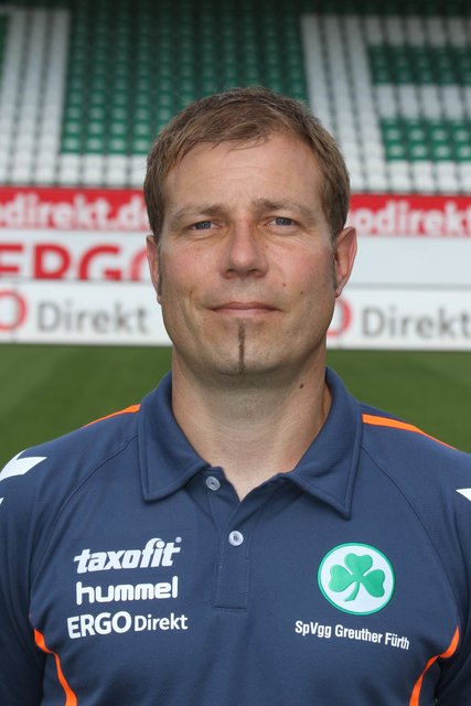 Kleeblatt-Trainer Frank Kramer weiß um die Schwere der Aufgabe in Kaiserslautern.