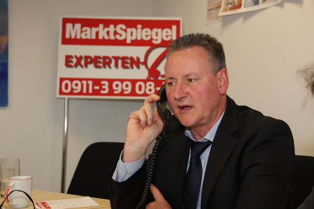 Dr. Thomas Jung verspricht, dass es bald einen Ersatz für den weggefallenen Seniorennachmittag geben wird. | Foto: John R. Braun
