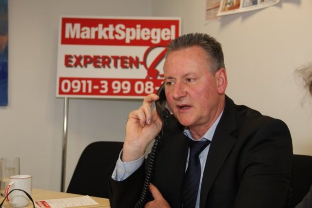 Dr. Thomas Jung beantwortet die Fragen der Leserinnen und Leser