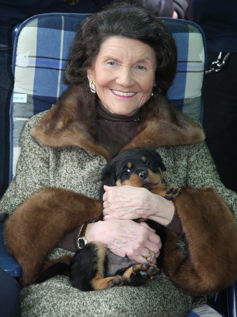 Henriette Schmidt-Burkhardt war sehr tierlieb und unterstützte die Tierschutzvereine. Dem Tierheim Nürnberg ermöglichte sie den Bau des Welpenhauses. | Foto: bayernpress