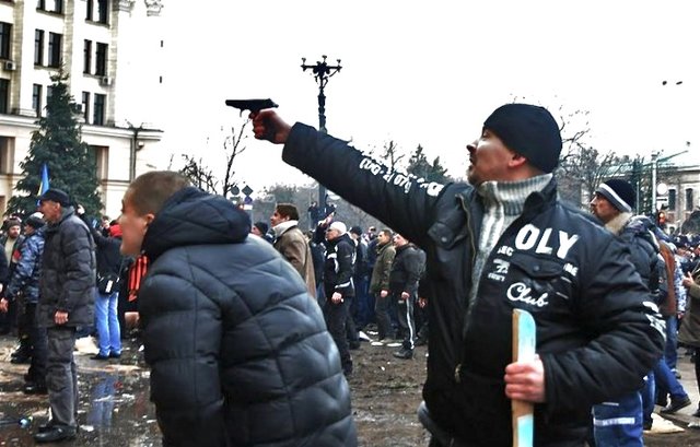 "Tituschki" – "Schläger" beim Stören einer bis dahin friedlichen Veranstaltung. Foto: privat