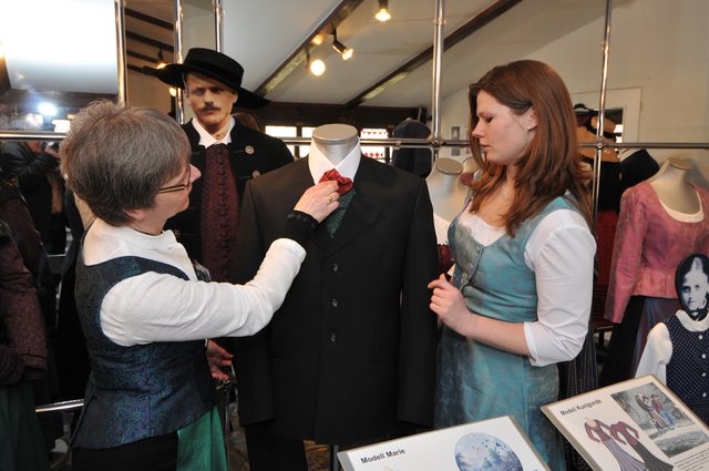Mittelfränkische Trachten heute. | Foto: handwerkerhof.de
