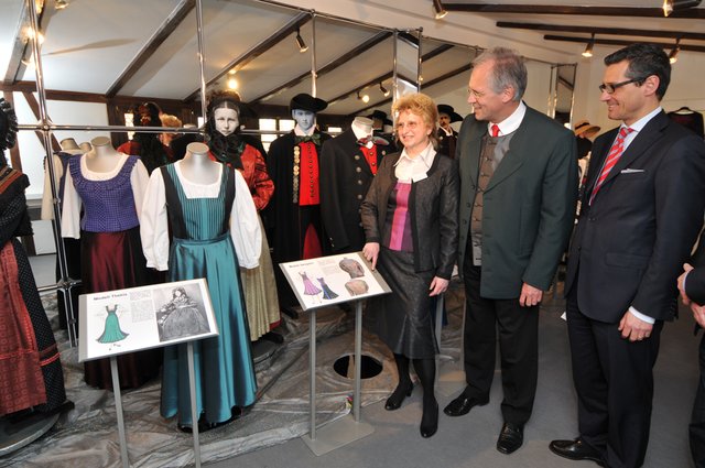 Trachtenausstellung im Handwerkerhof. | Foto: handwerkerhof.de