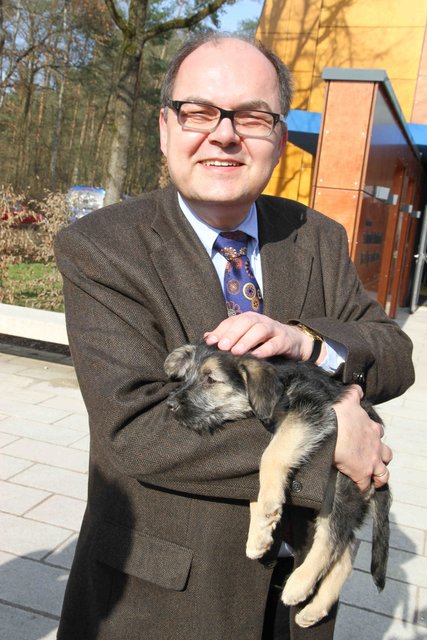 Bundesminister Christian Schmidt im Tierheim  Nürnberg. | Foto: bayernpress