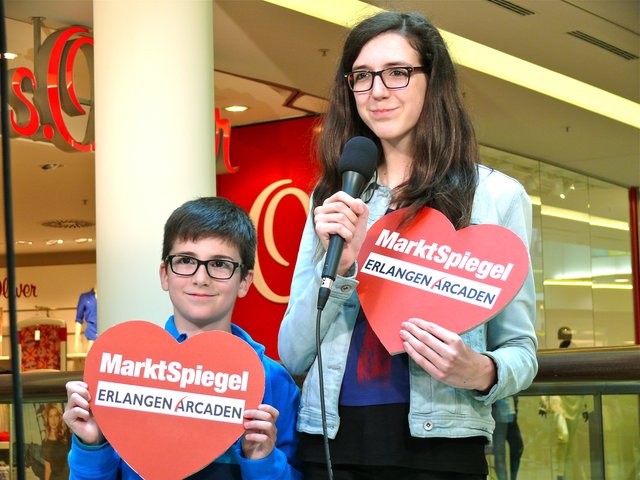 Emin und Nejira grüßen Mama Damjana.