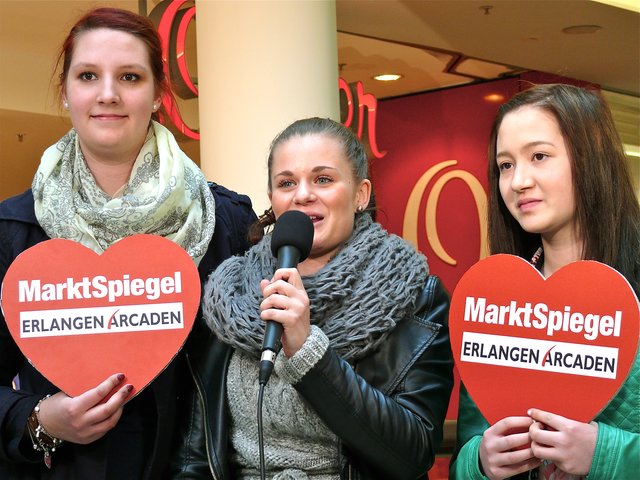 Jennifer, Linda und Julika grüßen ihre Mütter Sook, Renate und Gisela.