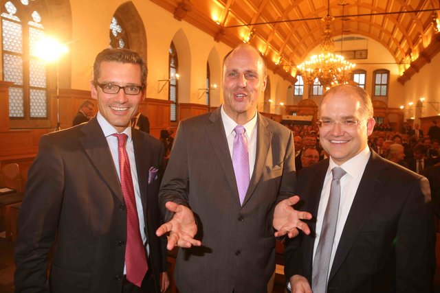 Nürnbergs 2. Bürgermeister Christian Vogel (M.) mit Wirtschaftsreferent Dr. Michael Fraas (l.) und CSU-Stadtratsfraktions-Chef Sebastian Brehm. | Foto: John R. Braun