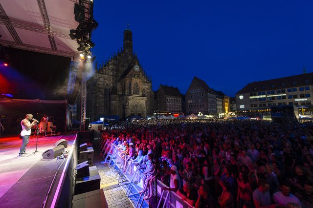 Bardentreffen - Konzert auf dem Hauptmarkt.