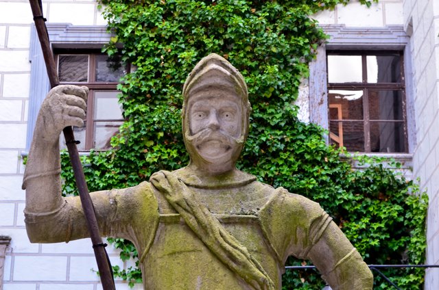 Innenhof des Wasserschlosses Mitwitz im Landkreis Kronach. | Foto: Nicole Fuchsbauer