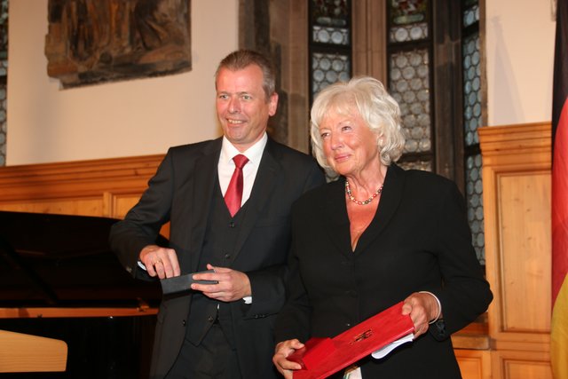 Ehrenbürgerin Renate Schmidt mit Oberbürgermeister Dr. Ulrich Maly.