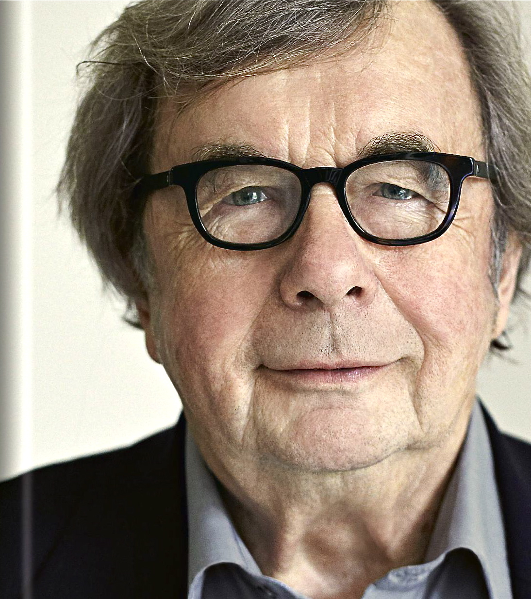 Mit der Lesung „Auf Reisen“ gibt Autor Hellmuth Karasek den „Startschuss“ zu den Literaturtagen 2014. Foto: Buchcover Hellmuth Karasek