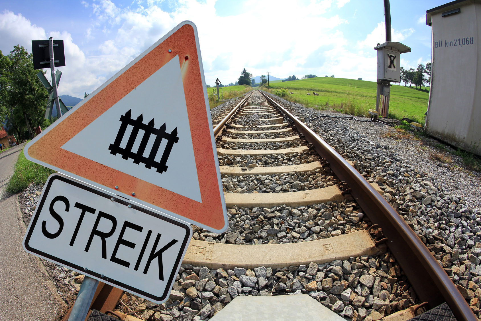 Ab morgen - Donnerstag - ist der Zugverkehr erneut vom Streik betroffen.