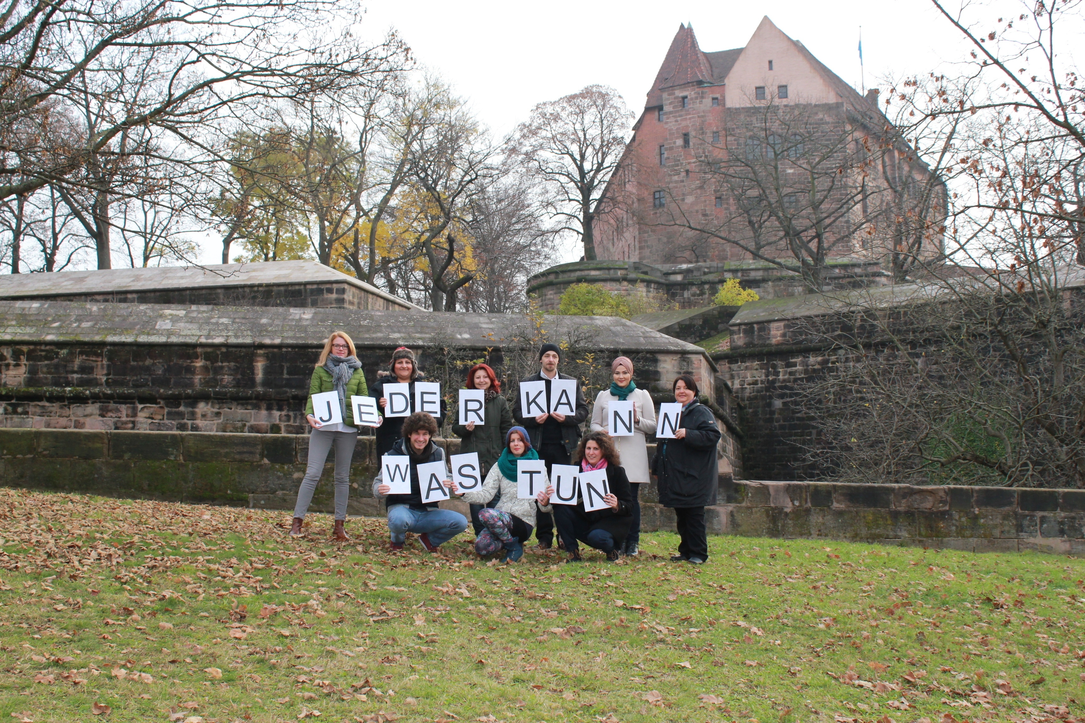 das imedo-Team - hier vor der Nürnberger Burg