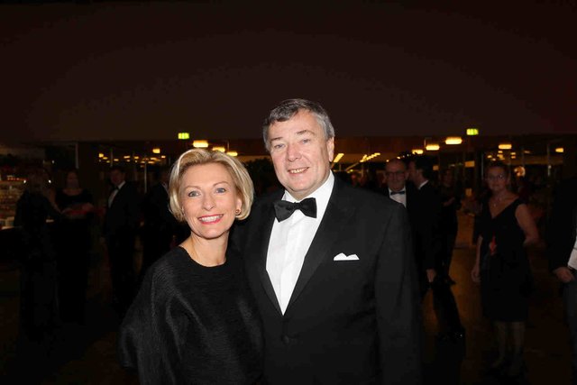 Dr. Wolf-Rüdiger Knocke, stellvertretender Vorstandsvorsitzender der NÜRNBERGER, und Ehefrau Regina.