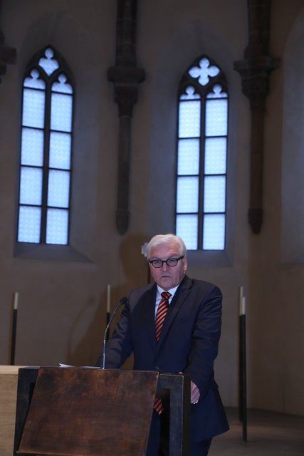 Bundesaußenminister Frank-Walter Steinmeier in der St. Klara Kirche. | Foto: bayernpress