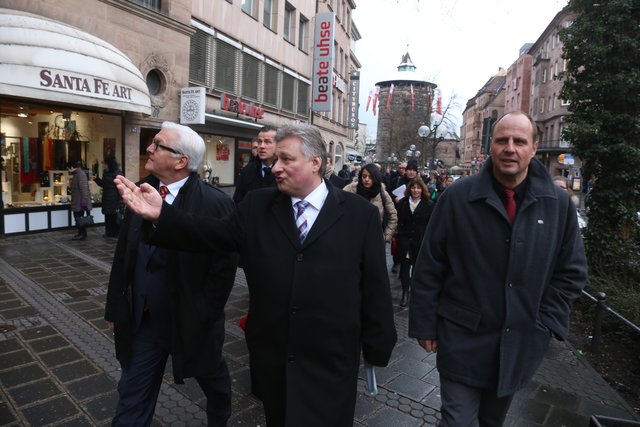 Bundesaußenminister Frank-Walter Steinmeier, MdB Martin Burkert und Christian Vogel (v.l.). | Foto: bayernpress