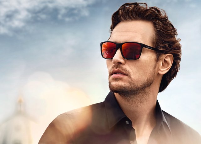 Bei den Gläsern sind Verspiegelungen der vielleicht auffälligste Trend. | Foto: oh/MENRAD the vision / Davidoff