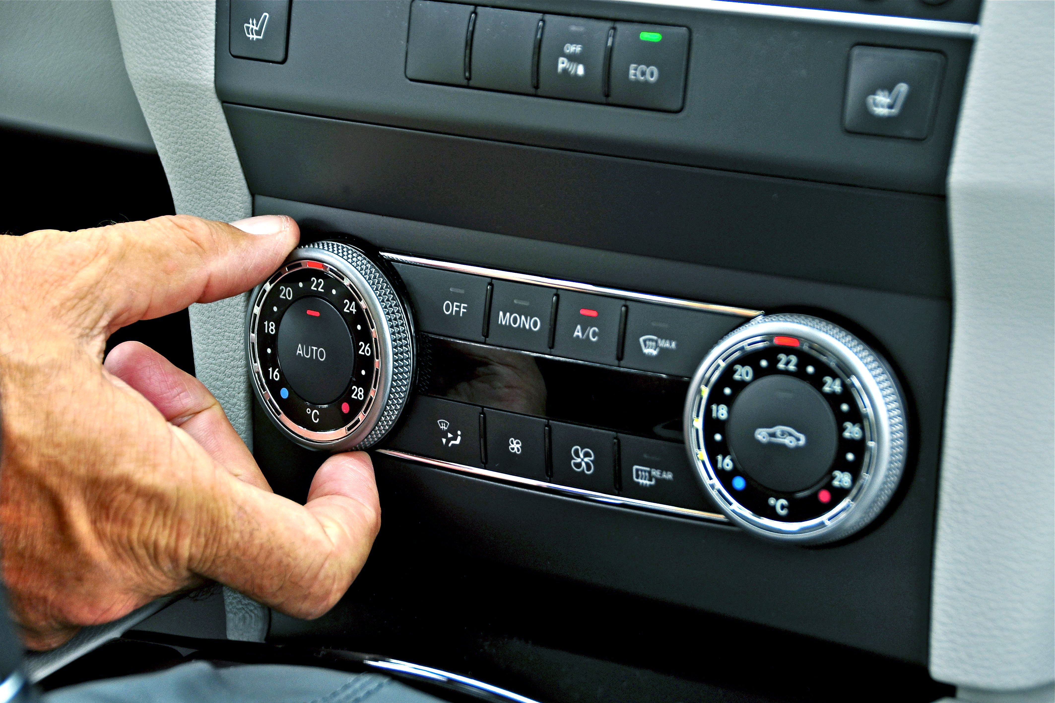 Für viele mittlerweile unentbehrlich: die Klimaanlage im Auto. Foto: Auto-Medienportal.Net/GTÜ