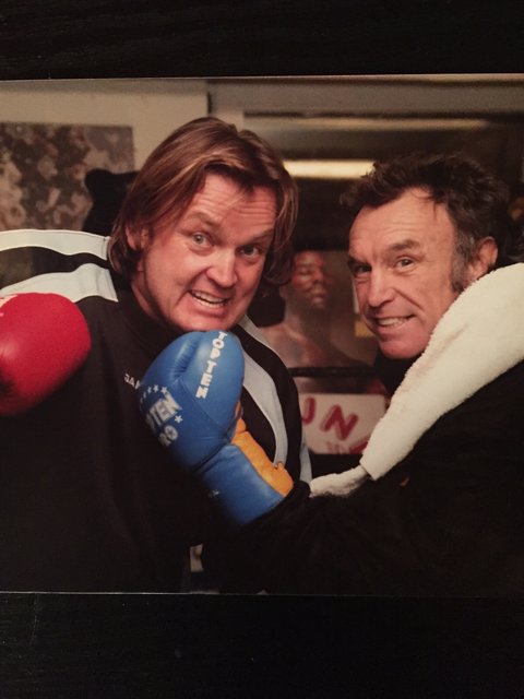 Wollen den Kultfilm ,,Macho Man" als ,,Macho Men 2"  wieder aufleben lassen: Ex-Boxer René Weller und Peter Althof (l.). | Foto: oh/Peter Althof