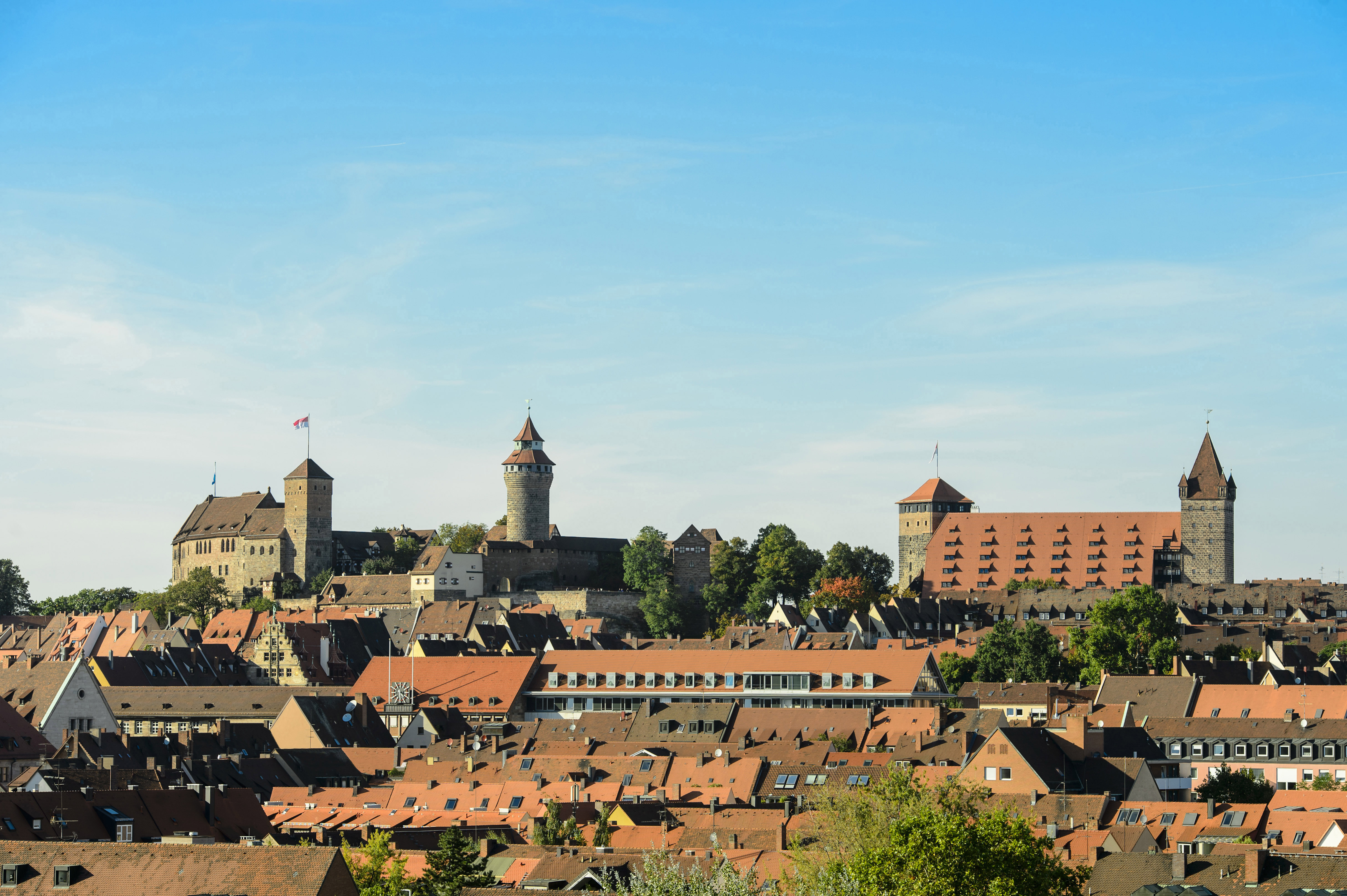 Auch die Kaiserburg Nürnberg beteiligt sich an ,,Earth Hour 2015.