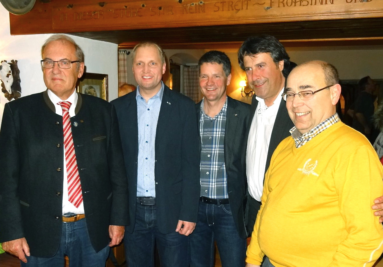 Gelebte Partnerschaft: Eduard Nöth, Dr. Ulrich Schürr, Günther Neururer (Vizebürgermeister von Roppen), Ingo Mayr (Bürgermeister von Roppen) und Franz Stumpf (Oberbürgermeister Forchheim / v.l.n.r.). Foto: Stadt Forchheim