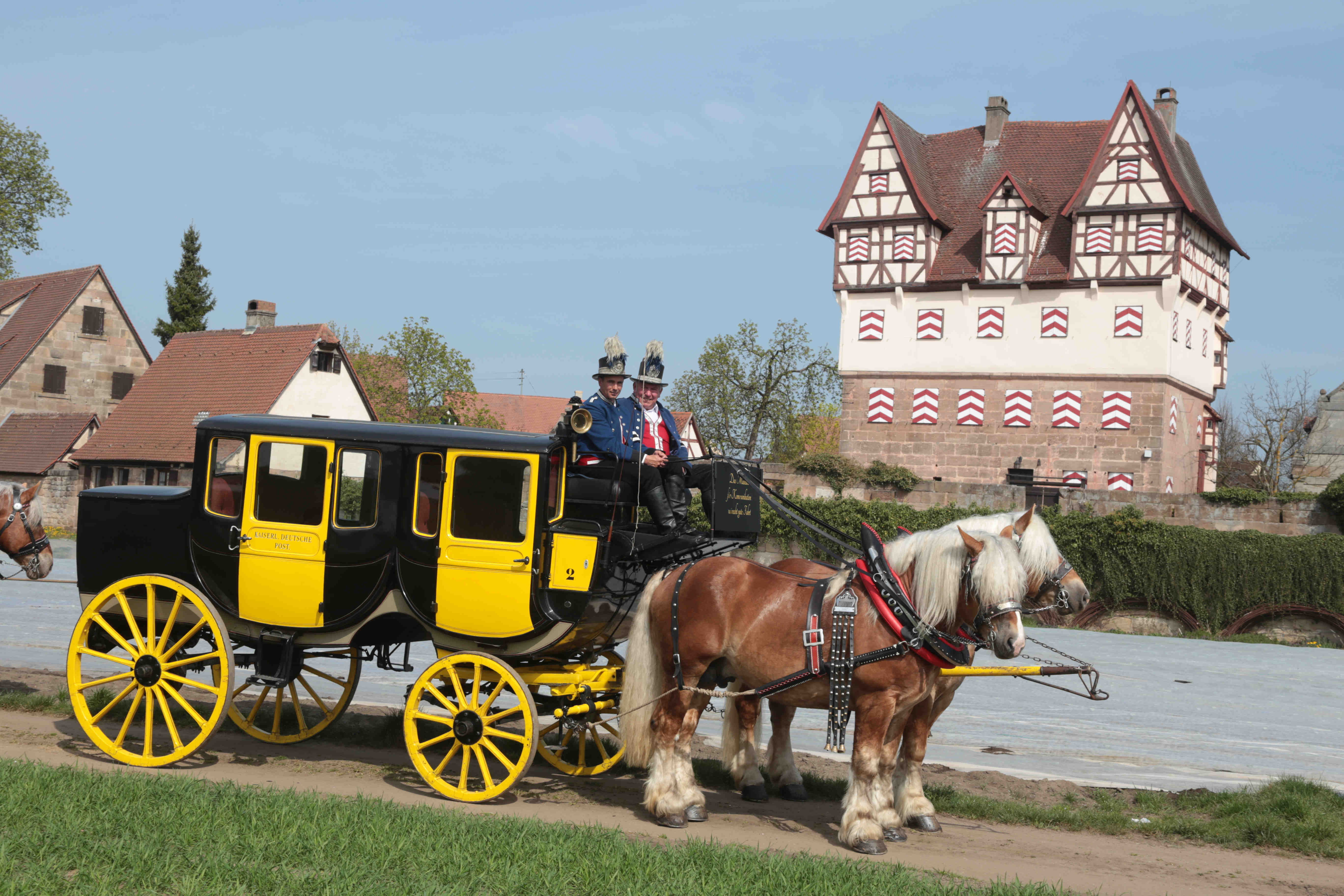 Auf zur Landpartie: Schönheiten des Knoblauchslandes mit der Postkutsche entdecken. Neue Touren!