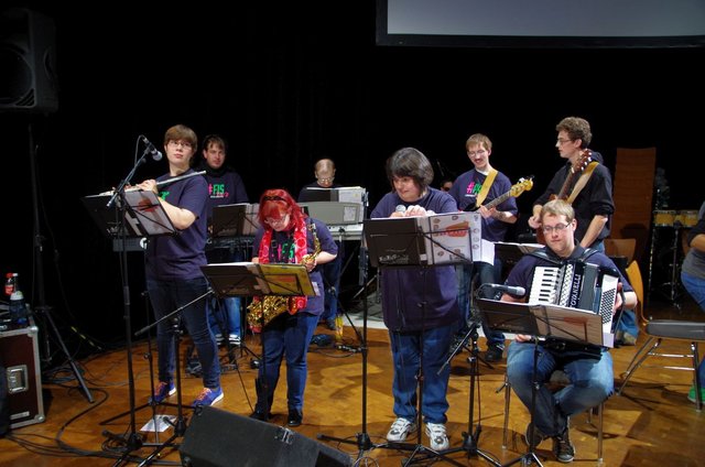Die Fürther Band "Alle Neune" hat im Kulturforum ein Heimspiel. Foto: oh