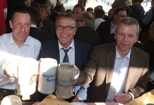 Nürnbergs Oberbürgermeister Ulrich Maly, Andreas Starke, Stellv. Ratsvorsitzender der Metropolregion Nürnberg und Nürnberg-Land mit Landrat Armin Kroder (v.r.). | Foto: bayernpress