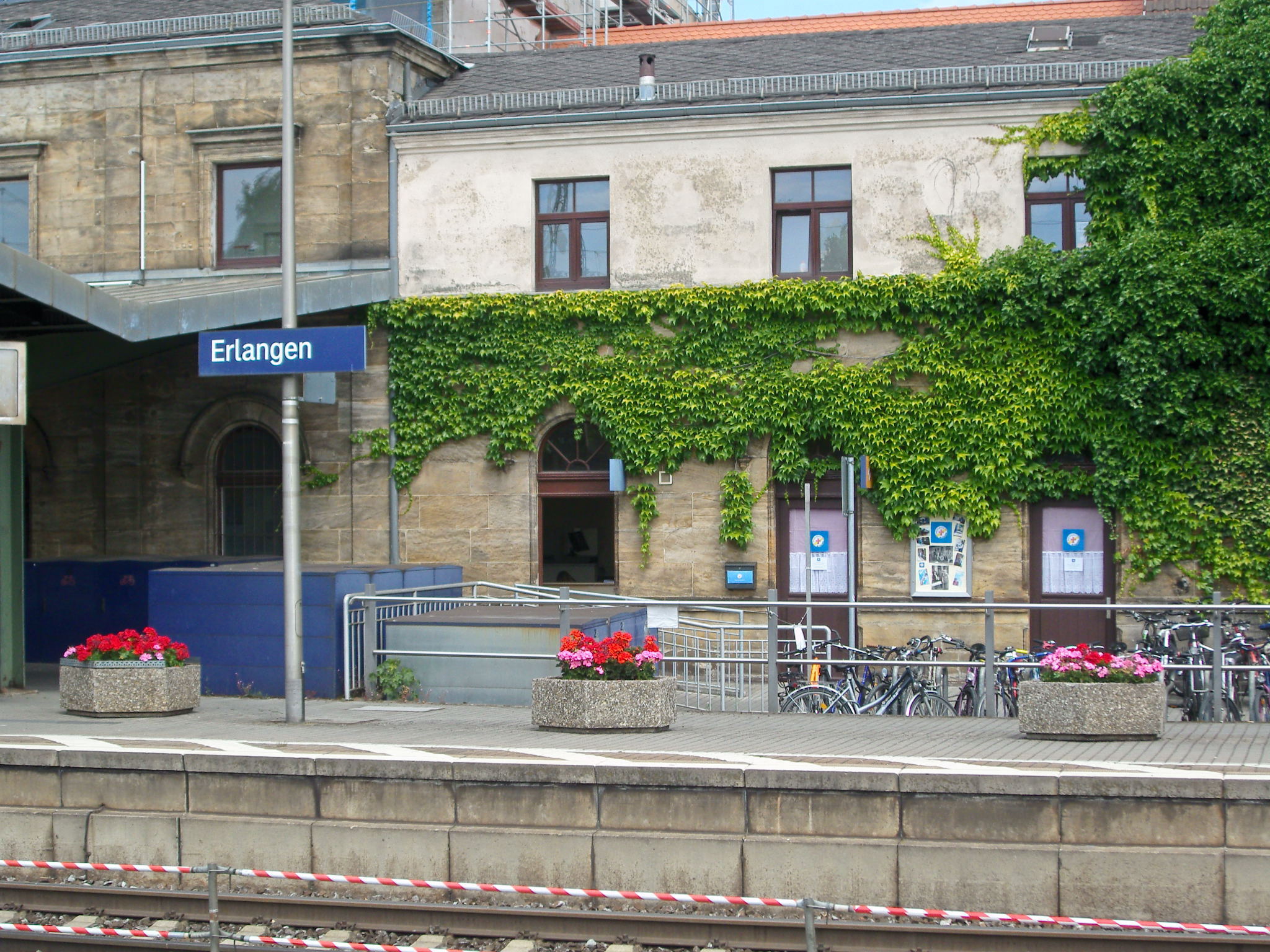 Vor rund einem Jahr am Erlanger Hauptbahnhof...