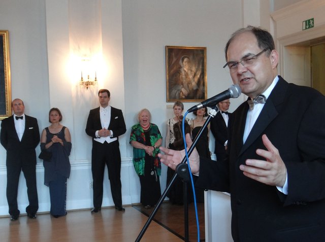Bundesminister Christian Schmidt eröffnete den Sommernachtsball der CSU Fürth.