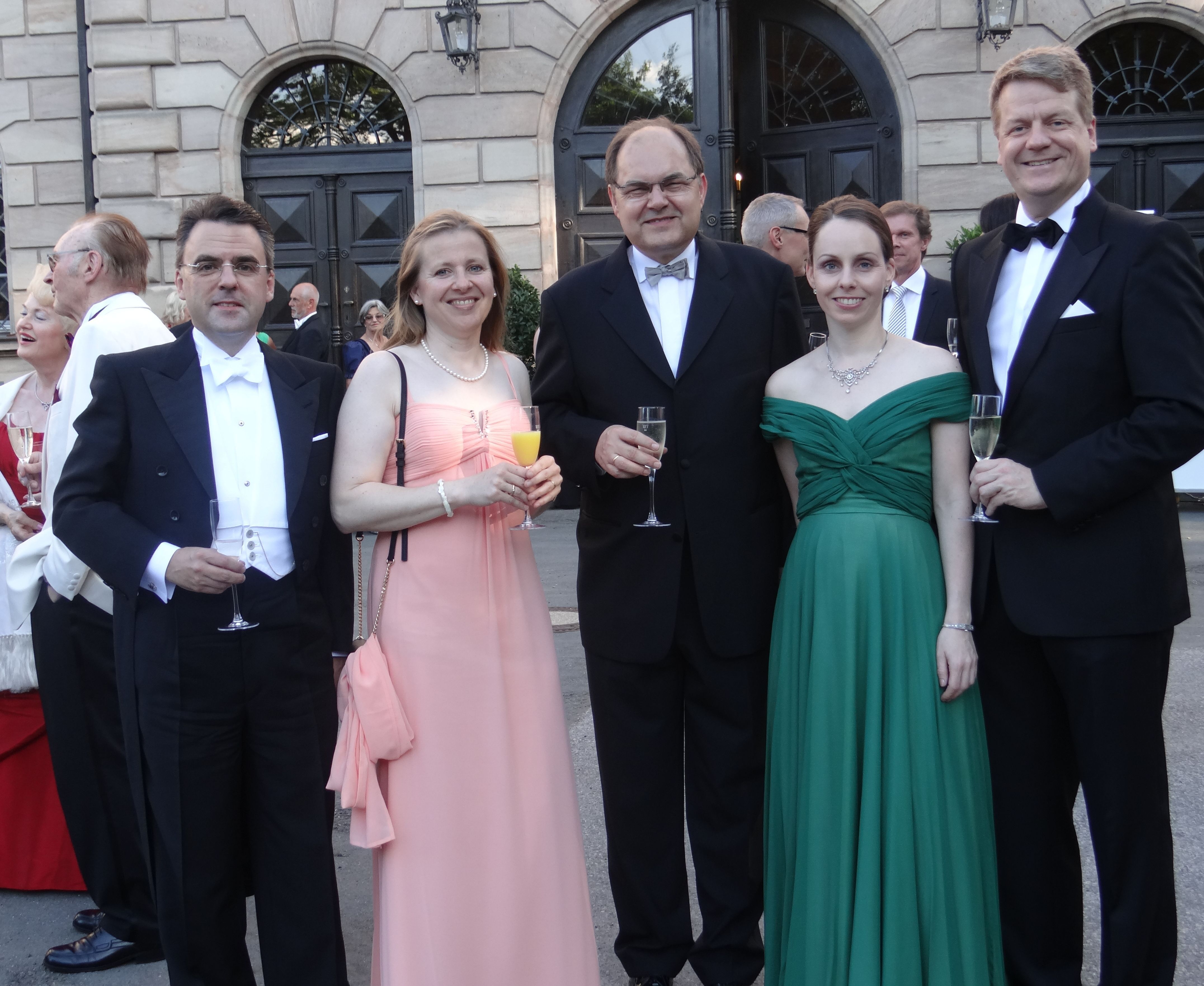 Sommernachtsball der CSU Fürth (v.l.) Hendrik Pächnter, Gabriele Schneider Au, Christian Schmidt, Dr. Andrea Heilmaier und Dr. Michael Au.