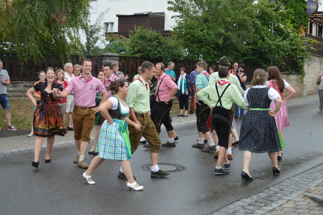 Gute Stimmung ist beim Kerwatanz garantiert. | Foto: Gemeinde Rednitzhembach