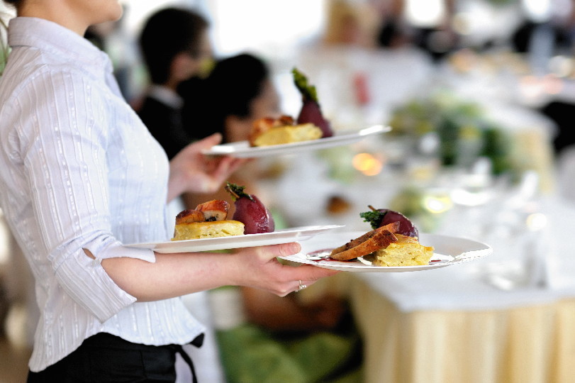Minijobs statt Vollzeitstellen: In der Gastronomie wird diese Entwicklung immer gravierender.